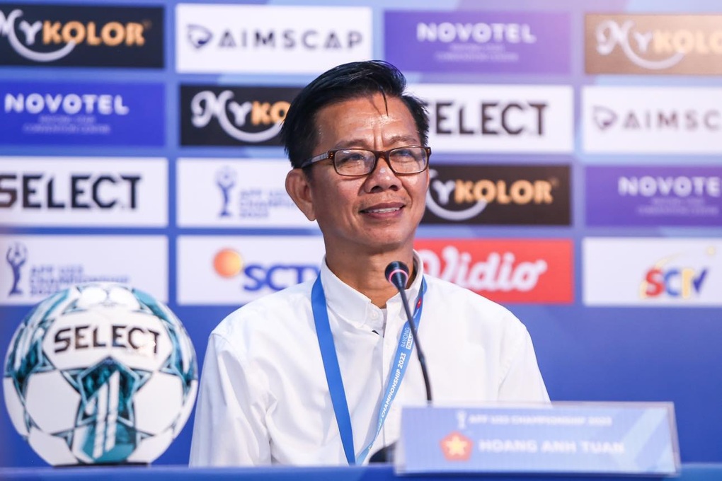 HLV Hoàng Anh Tuấn: U23 Việt Nam đã nghiên cứu kỹ Malaysia - 1 HLV Hoàng Anh Tuấn: U23 Việt Nam đã nghiên cứu kỹ Malaysia - 1