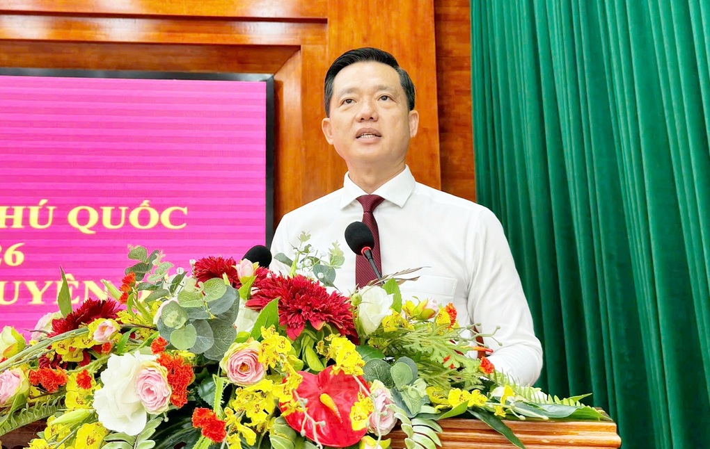 Ông Trần Minh Khoa giữ chức Chủ tịch UBND TP Phú Quốc - 2 Ông Trần Minh Khoa giữ chức Chủ tịch UBND TP Phú Quốc - 2