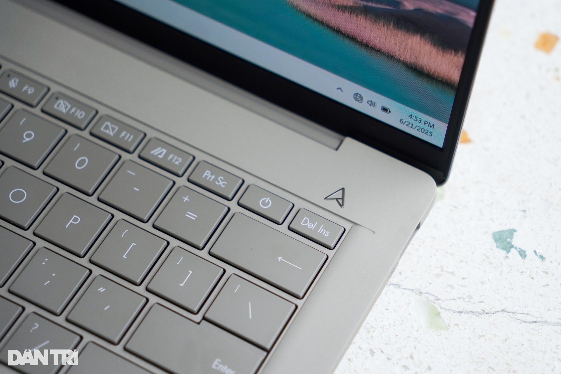 Đánh giá Asus Zenbook A14: Laptop AI chạy chip Snapdragon X sẽ dành cho ai? - 7