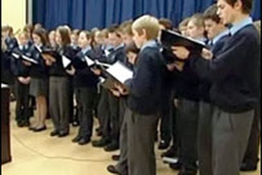 Anh: 230 học sinh bị đuổi học mỗi ngày