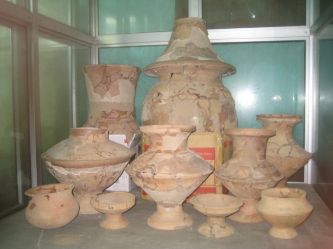 Hiện vật tại di tích Bãi Cọi