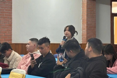 Sinh viên Cao đẳng Du lịch Hà Nội vẫn chưa nhận được tiền A80 đợt 2