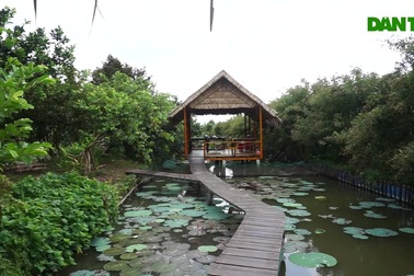 Làng du lịch "chết lâm sàng" do dich Covid, dân vui khi nghe được hỗ trợ.