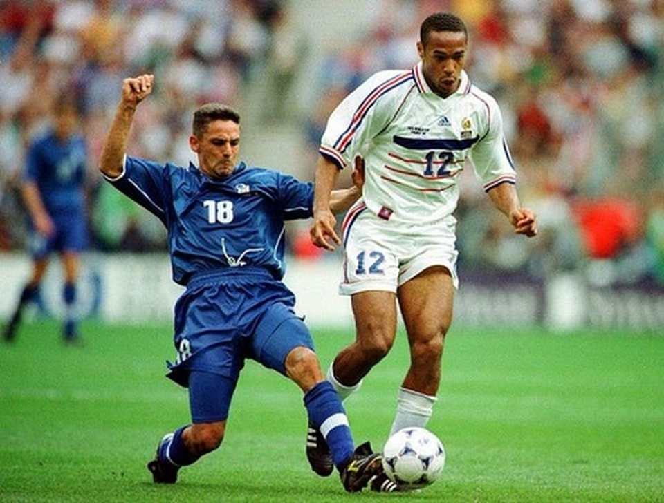 Những ngôi sao xuất sắc ở tuổi 21: Messi, CR7 chào thua Ronaldo “béo” - 11 Những ngôi sao xuất sắc ở tuổi 21: Messi, CR7 chào thua Ronaldo “béo” - 11