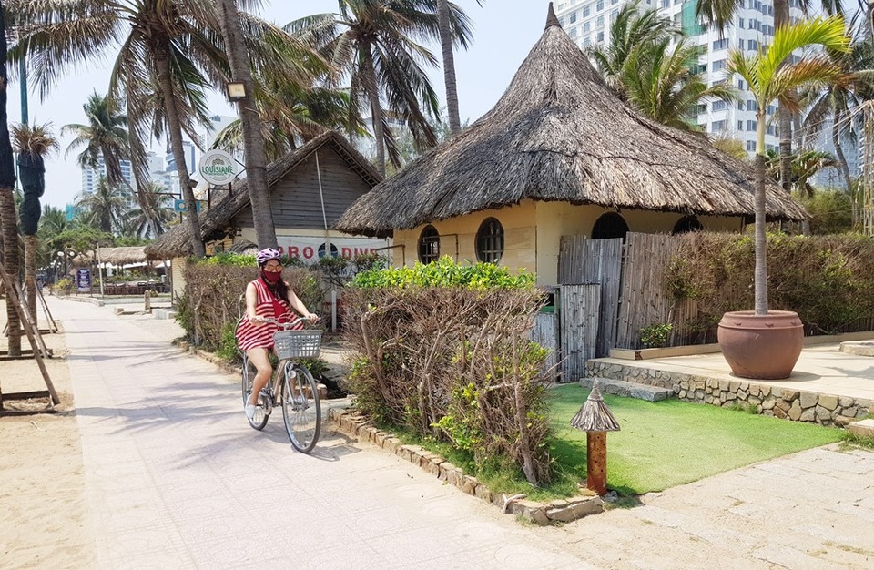 Điểm danh những nhà hàng, công trình khủng chắn biển Nha Trang - 9 Điểm danh những nhà hàng, công trình khủng chắn biển Nha Trang - 9