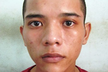 Đâm chết đồng nghiệp khi xem bảng lương 