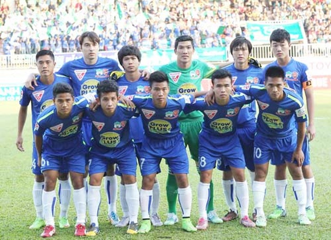 Đội HA-GL làm “nóng” sân cỏ Việt đầu năm 2015.