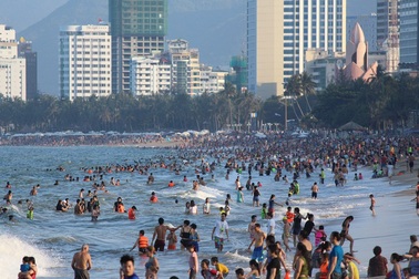 Nha Trang: Sắp thành lập đội tình nguyện sinh viên hỗ trợ khách du lịch