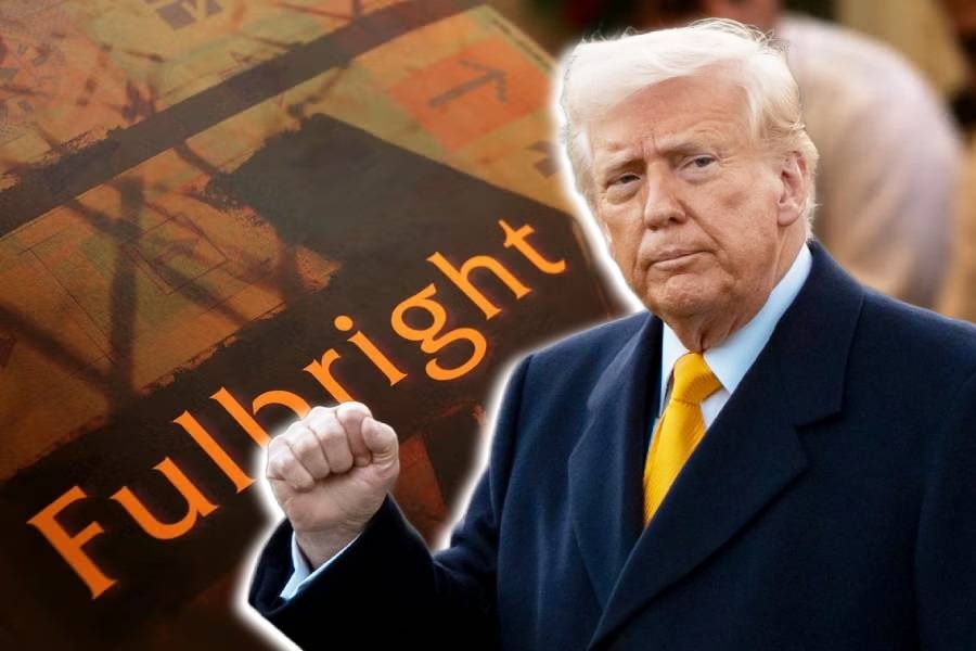 Tương lai Fulbright u ám: Các học giả tinh hoa rơi vào “cơn bão chính trị” - 1 Tương lai Fulbright u ám: Các học giả tinh hoa rơi vào “cơn bão chính trị”