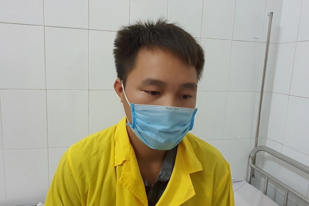 Xót xa hoàn cảnh người đàn ông dân tộc HMông bán trâu tìm sự sống cho con - 2 Xót xa hoàn cảnh người đàn ông dân tộc HMông bán trâu tìm sự sống cho con - 2