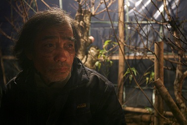 Lão khùng say đào thất thốn