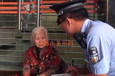 Gửi 50.000 Nhân dân tệ 62 năm trước, nhận lại 20