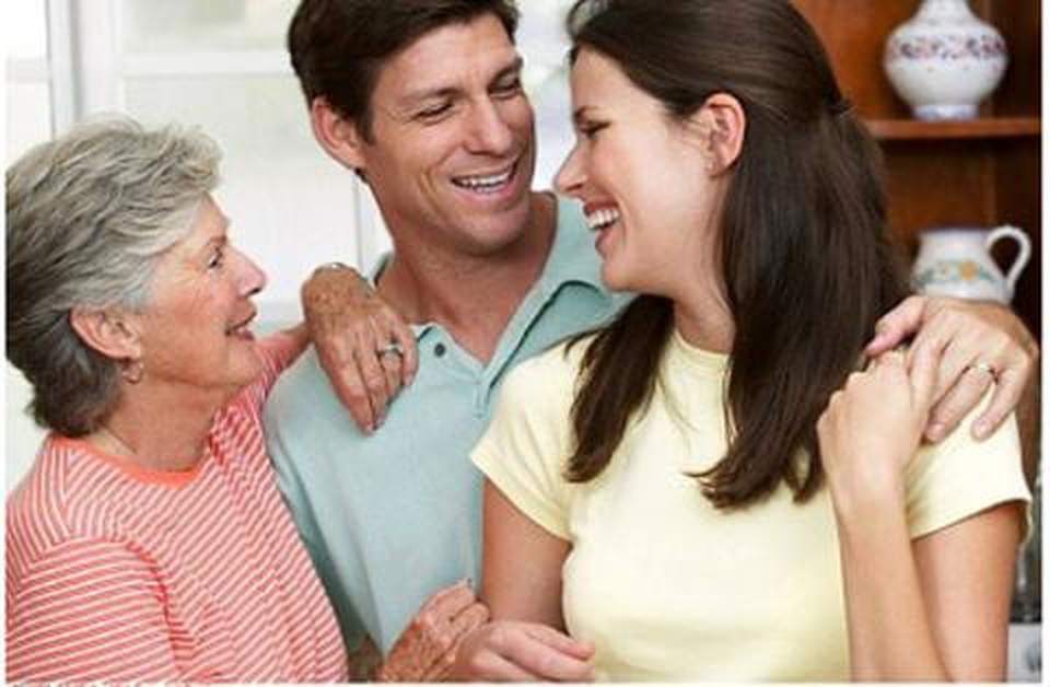 Chuyên gia mách kế ba chiếc ghế giúp các ông chồng thoát thế mắc kẹt mẹ chồng - nàng dâu - 2 Chuyên gia mách kế ba chiếc ghế giúp các ông chồng thoát thế mắc kẹt mẹ chồng - nàng dâu - 2