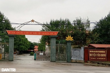 Một nguyên Chủ tịch huyện bị khởi tố