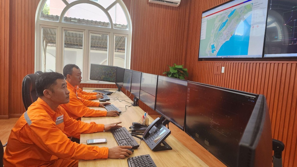 Nóng sớm và kéo dài, EVNHCMC chủ động giải pháp đảm bảo cung ứng điện mùa khô - 1