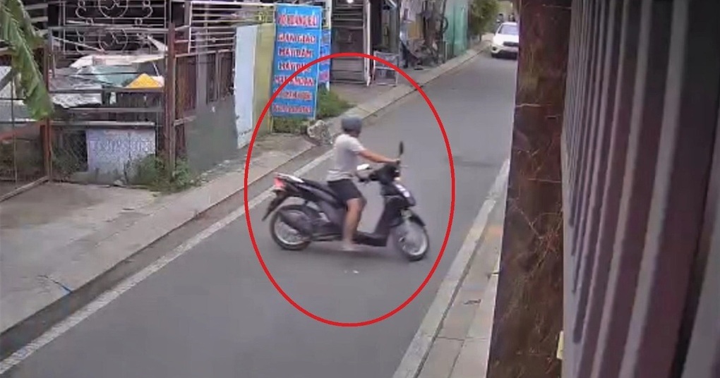 Hai cụ già trình báo bị kẻ tự xưng đi từ thiện lừa 2 cây vàng - 2 Hai cụ già trình báo bị kẻ tự xưng đi từ thiện lừa 2 cây vàng - 2
