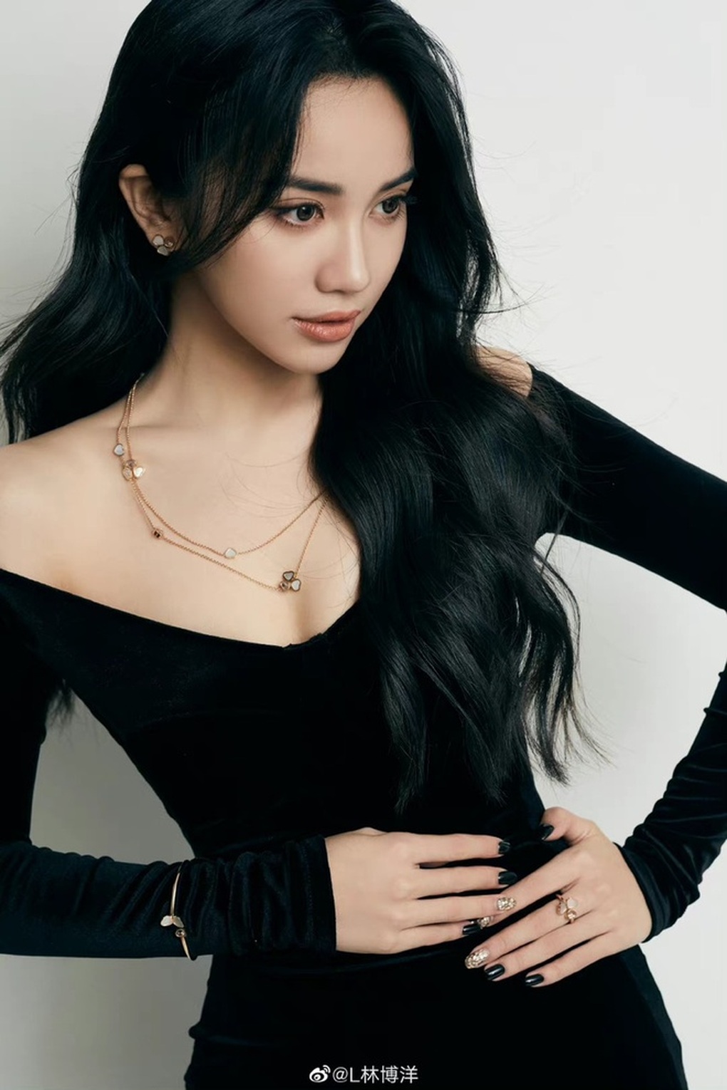 Nàng thơ sinh năm 2000 của Trương Nghệ Mưu là hot girl học viện điện ảnh - 5 Nàng thơ sinh năm 2000 của Trương Nghệ Mưu là hot girl học viện điện ảnh - 5