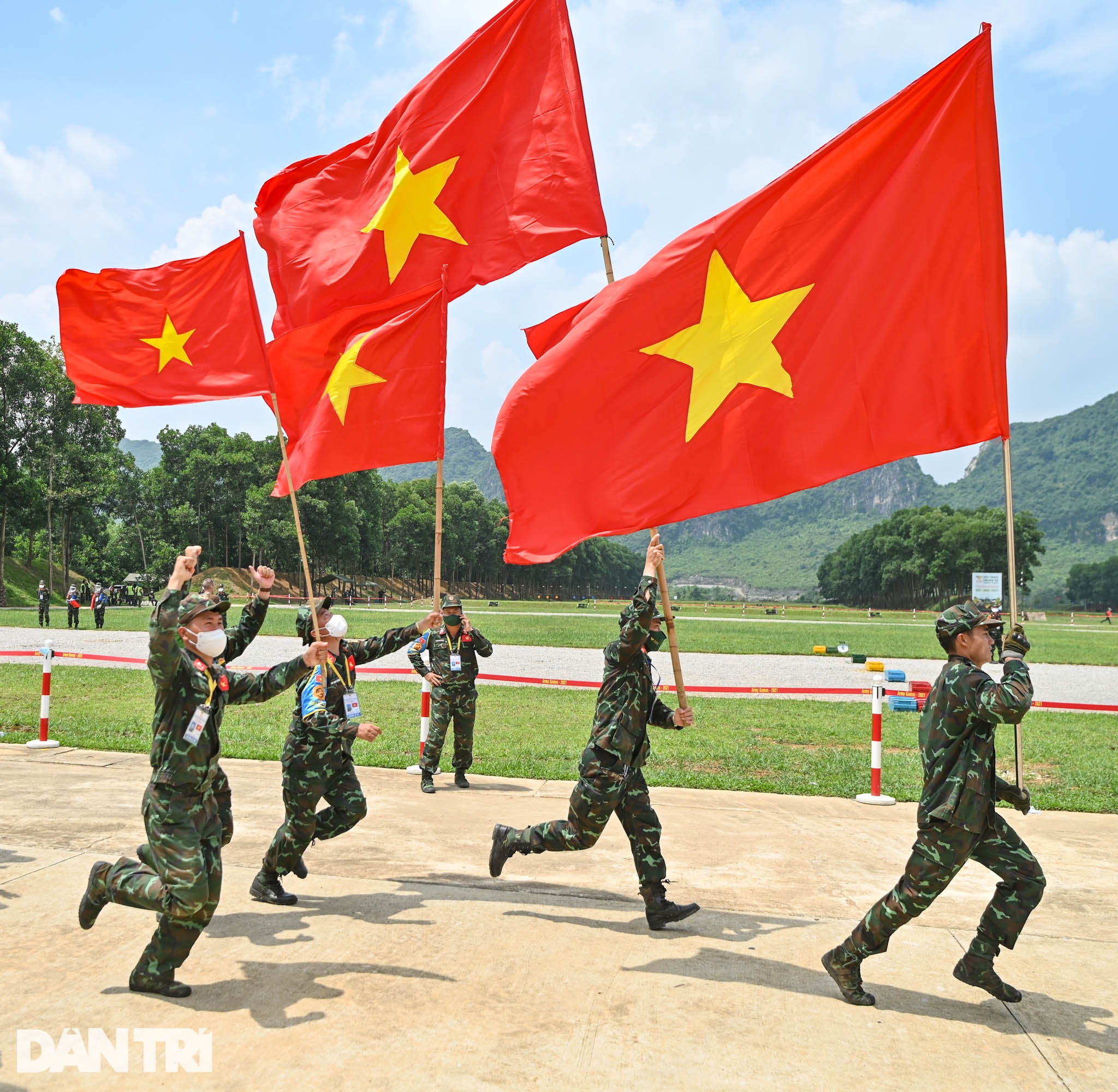 Thi đấu xuất sắc, xạ thủ bắn tỉa Việt Nam sáng cửa giành huy chương Vàng - 20 Thi đấu xuất sắc, xạ thủ bắn tỉa Việt Nam sáng cửa giành huy chương Vàng - 20