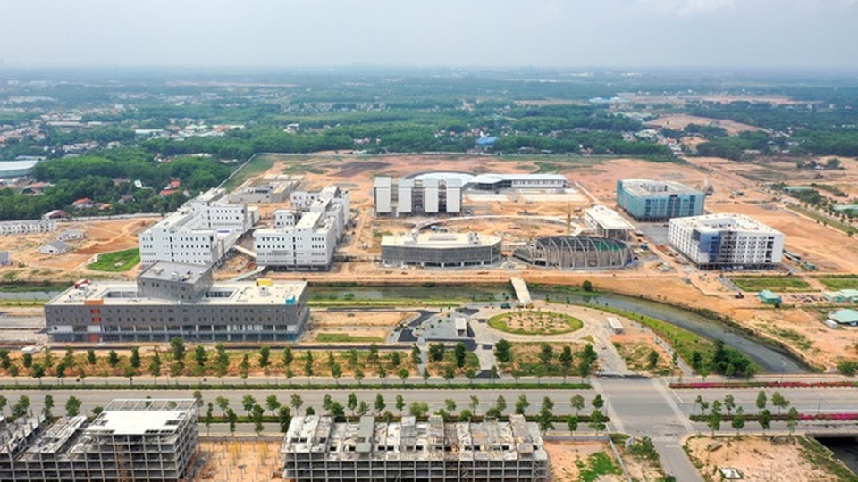 Nhà đầu tư bỏ rơi thị trường TP.HCM, đi tìm miền đất hứa nơi tỉnh lẻ - 2 Nhà đầu tư bỏ rơi thị trường TP.HCM, đi tìm miền đất hứa nơi tỉnh lẻ - 2