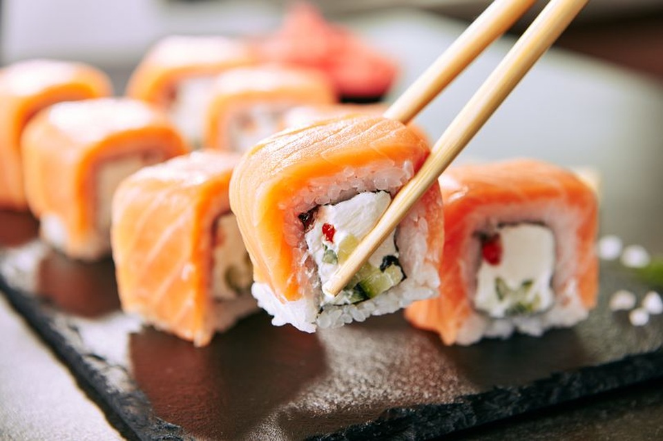 Gặp ảo giác trong nhiều tháng vì ăn sushi để lâu ngày - 2 Gặp ảo giác trong nhiều tháng vì ăn sushi để lâu ngày - 2