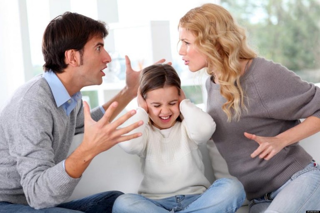 Mẹ thà vứt con còn hơn để... chồng cũ và nhân tình được sung sướng - 2 Mẹ thà vứt con còn hơn để... chồng cũ và nhân tình được sung sướng - 2