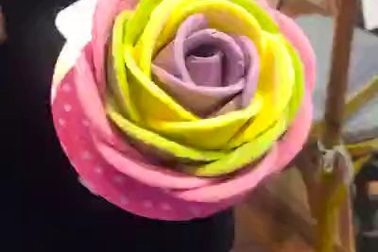 Cửa hàng “kem hoa” ở Việt Nam gây sốt