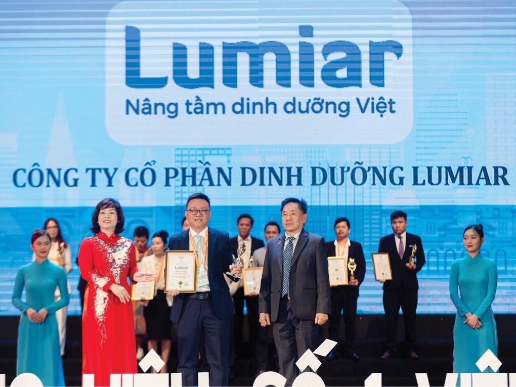 Lumiar đạt giải thưởng Thương hiệu tiêu biểu Việt Nam 2023 - 1 Lumiar đạt giải thưởng Thương hiệu tiêu biểu Việt Nam 2023 - 1