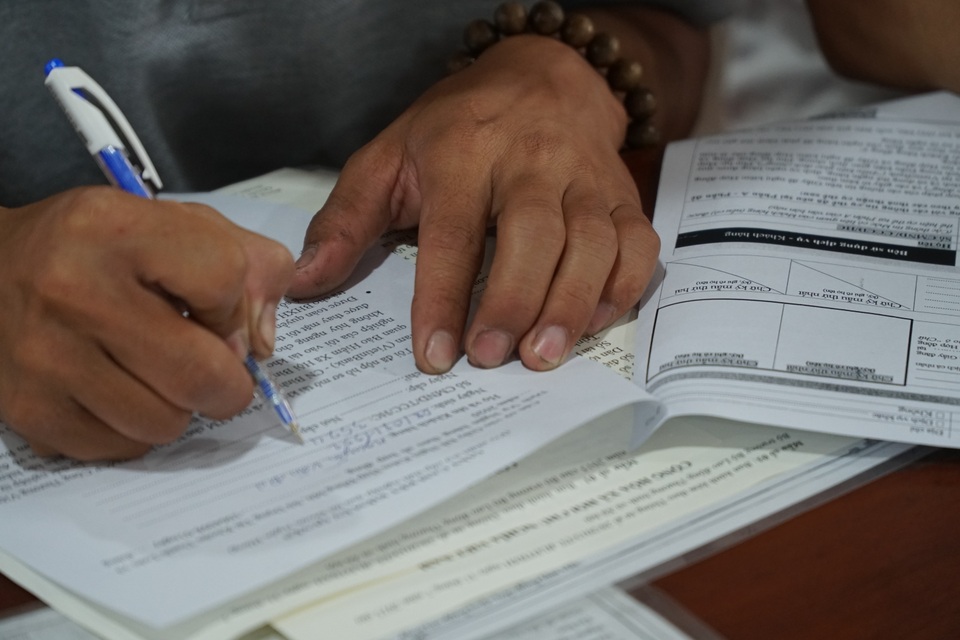 Công nhân may mặc, giày da chật vật xin việc sau dịch Covid-19 - 5 Công nhân may mặc, giày da chật vật xin việc sau dịch Covid-19 - 5