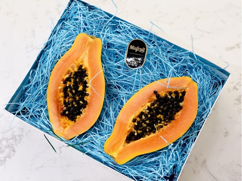 Đu đủ đi máy bay về Việt Nam giá 1,2 triệu đồng/kg có ngon xuất sắc? - 1 Đu đủ đi máy bay về Việt Nam giá 1,2 triệu đồng/kg có ngon xuất sắc? - 1