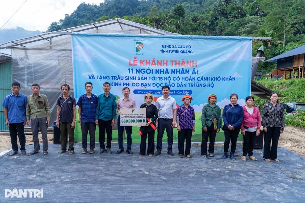 Bạn đọc Dân trí giúp 11 hộ ở “nóc nhà Đông Bắc” hiện thực hóa ước mơ - 20 Bạn đọc Dân trí giúp 11 hộ ở “nóc nhà Đông Bắc” hiện thực hóa ước mơ - 20