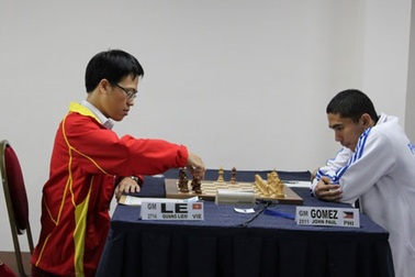 Quang Liêm thắng nhọc nhằn ở vòng 4 giải cờ Vua châu Á