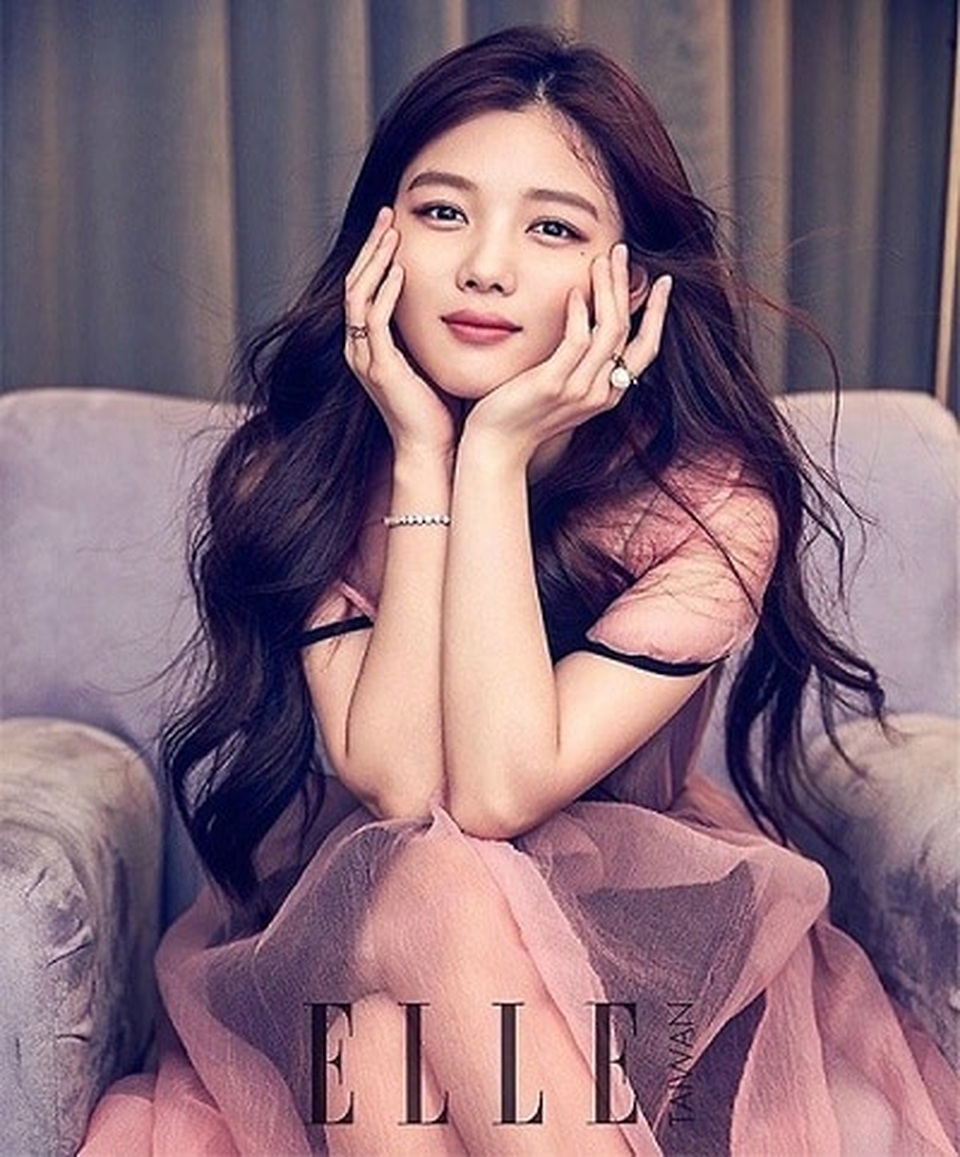“Em gái quốc dân” Kim Yoo Jung “lột xác” ngoạn mục ở tuổi 21 - 30 “Em gái quốc dân” Kim Yoo Jung “lột xác” ngoạn mục ở tuổi 21 - 30