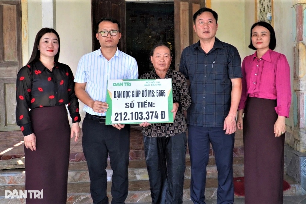 Người vợ có chồng bệnh, con gái mù lòa được hỗ trợ hơn 212 triệu đồng - 2