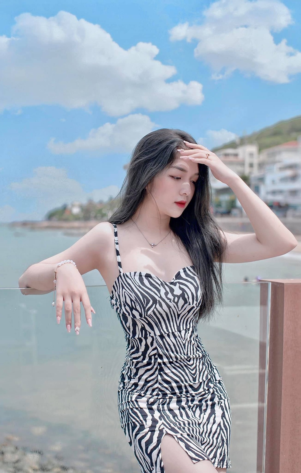 Nữ sinh 18 tuổi đẹp gợi cảm khiến dân mạng tình nguyện thả tim - 5 Nữ sinh 18 tuổi đẹp gợi cảm khiến dân mạng tình nguyện thả tim - 5