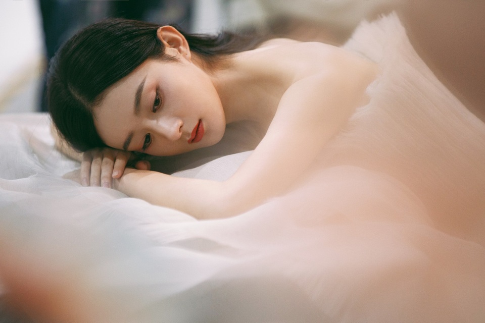 Triệu Lệ Dĩnh lột xác thành công và ấn tượng sau khi sinh nở - 5 Triệu Lệ Dĩnh lột xác thành công và ấn tượng sau khi sinh nở - 5
