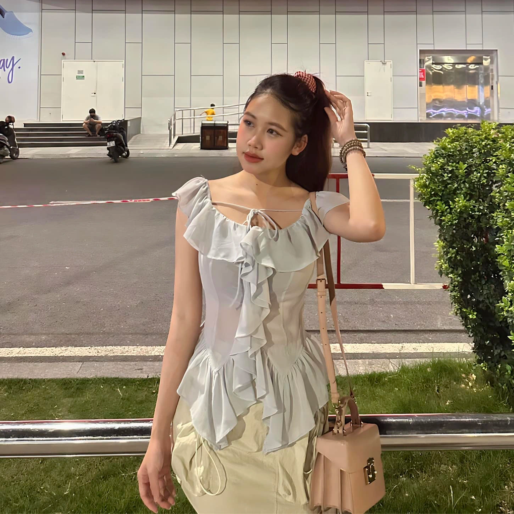 Bạn gái xinh đẹp, kín tiếng của thủ môn Trịnh Xuân Hoàng và Quan Văn Chuẩn - 3 Bạn gái xinh đẹp, kín tiếng của thủ môn Trịnh Xuân Hoàng và Quan Văn Chuẩn - 3
