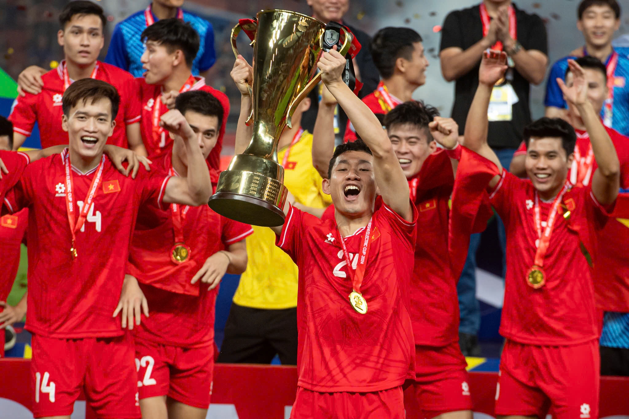 Bóng đá Việt Nam năm 2025: Diện mạo tươi sáng sau thành công ở AFF Cup