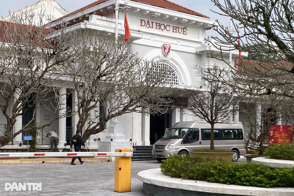 Vụ Giám đốc Đại học Huế bị bắt: Giấy ủy nhiệm hết thời hạn - 1 Vụ Giám đốc Đại học Huế bị bắt: Giấy ủy nhiệm hết thời hạn - 1