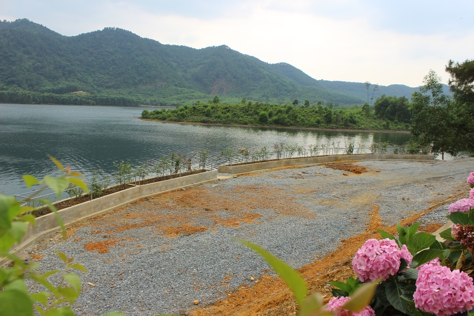 “5 lần 7 lượt” cố tình lấn chiếm đất rừng, xây khu sinh thái hoành tráng - 3 “5 lần 7 lượt” cố tình lấn chiếm đất rừng, xây khu sinh thái hoành tráng - 3