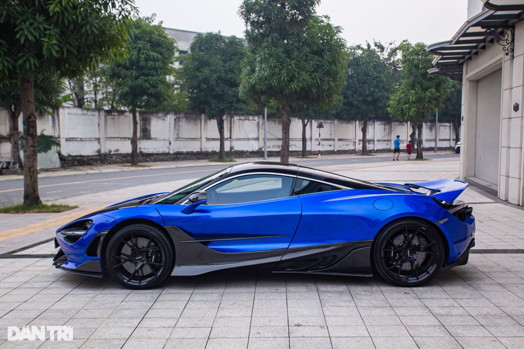 Đi 11.000km, siêu xe McLaren 720S mất giá 9 tỷ đồng dù đã được độ khủng - 3 Đi 11.000km, siêu xe McLaren 720S mất giá 9 tỷ đồng dù đã được độ khủng - 3