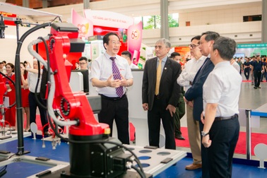 Thương hiệu Bóng đèn Phích nước Rạng Đông "thay áo mới"