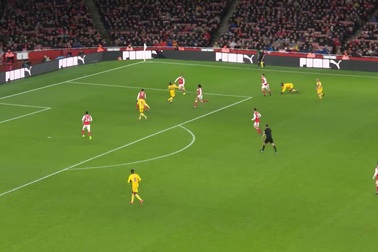 Chiêm ngưỡng bàn thắng nhận giải Puskas của Giroud