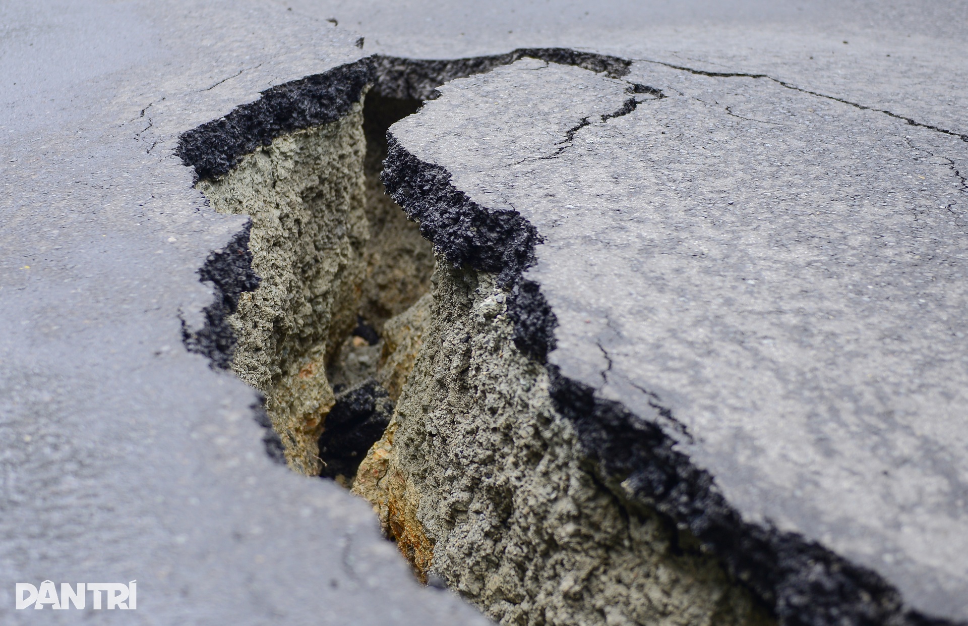 Đèo Prenn nứt toác sau mưa lớn: Tuyến huyết mạch Đà Lạt - TPHCM tê liệt - 6