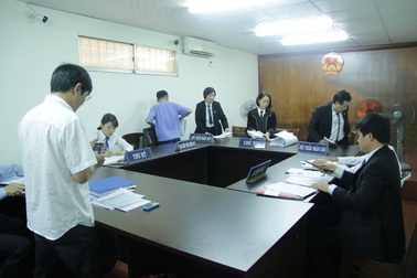 Hoãn phiên tòa “bầu” Kiên kiện công ty do mình lãnh đạo