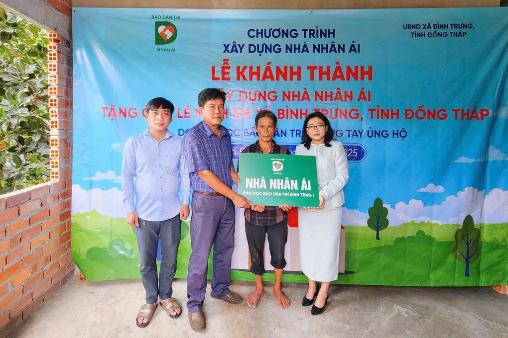Có nằm mơ tôi cũng không nghĩ sẽ có mái ấm kiên cố, vững chắc đến thế! - 1 Có nằm mơ tôi cũng không nghĩ sẽ có mái ấm kiên cố, vững chắc đến thế! - 1