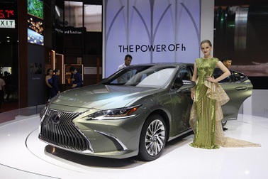 Đẳng cấp Lexus gây ấn tượng mạnh tại Triển lãm Ôtô Việt Nam 2018