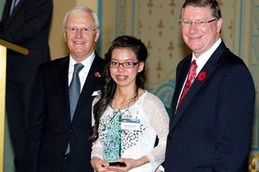 Gặp "cô gái ôsin" Đặng Thị Hương - một du học sinh trở về từ nước Úc