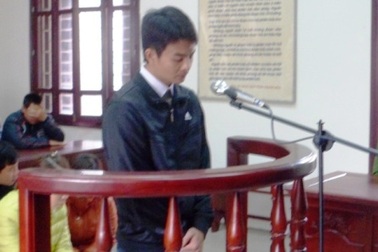 Cán bộ ngân hàng chiếm đoạt hàng chục tỷ đồng “nướng” vào cá độ   