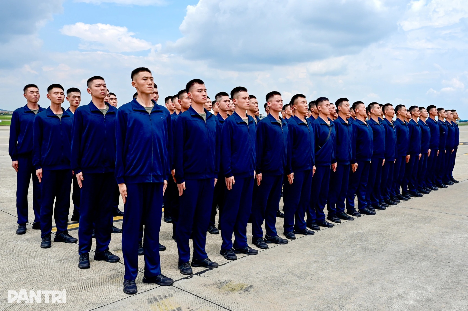 Quân nhân Trung Quốc đã đến Hà Nội chuẩn bị cho lễ diễu binh dịp Quốc khánh - 5 Quân nhân Trung Quốc đã đến Hà Nội chuẩn bị cho lễ diễu binh dịp Quốc khánh - 5