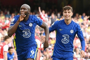 Lukaku tỏa sáng rực rỡ: "Con quái vật" tỉnh giấc…
